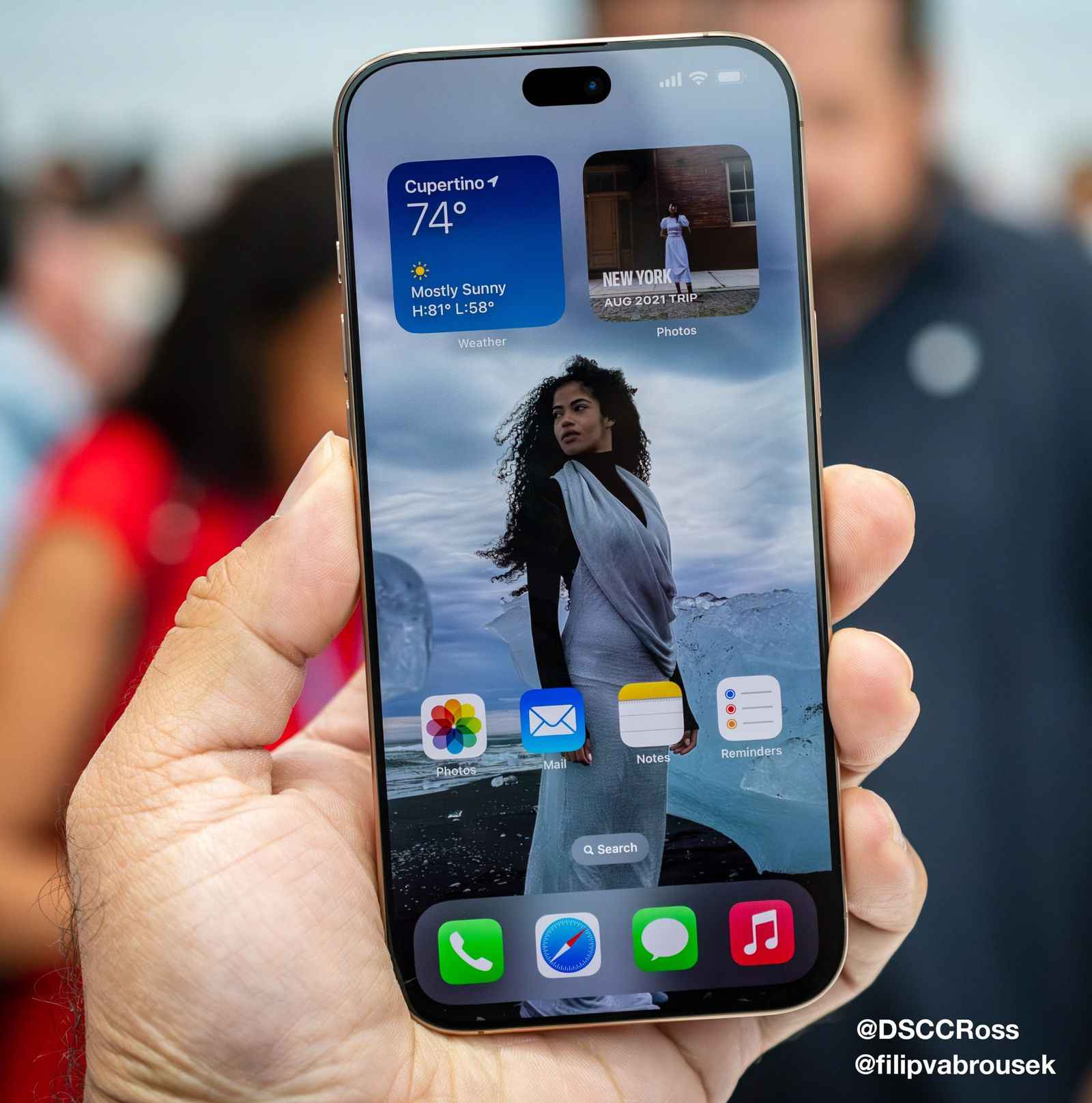 爆料显示：iPhone 18 Pro 系列的灵动岛可能会缩小